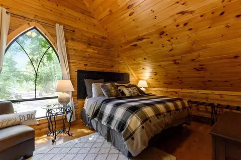 Bedroom - 185 Marlin Dr, Broken Bow, OK 74728 photo 9 of 10