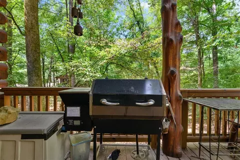 Exterior - 185 Marlin Dr, Broken Bow, OK 74728 photo 14 of 16