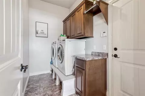 908 Carol Ann Pl, Moore, OK 73160 photo 40