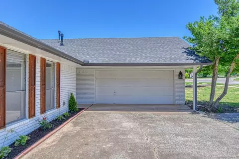 2804 Meadow Ave, Norman, OK 73072 photo 3
