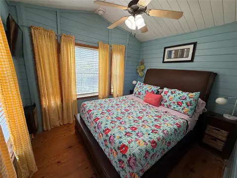 Bedroom - 410052 E 1103 Rd, Checotah, OK 74426 photo 3 of 5