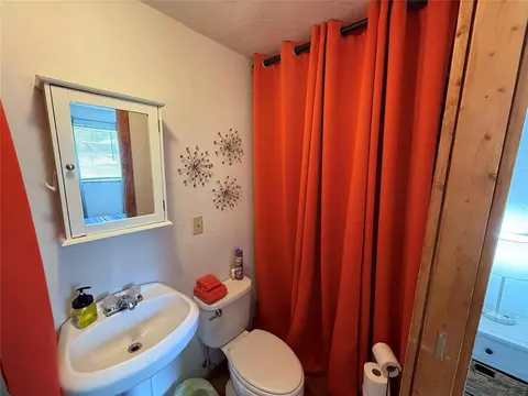 Bath - 410052 E 1103 Rd, Checotah, OK 74426 photo 1 of 4