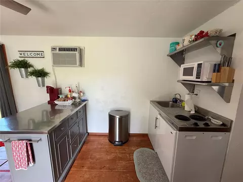 Kitchen - 410052 E 1103 Rd, Checotah, OK 74426 photo 1 of 1