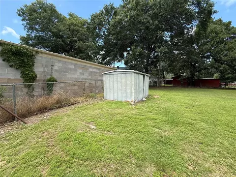 Exterior - 410052 E 1103 Rd, Checotah, OK 74426 photo 15 of 21