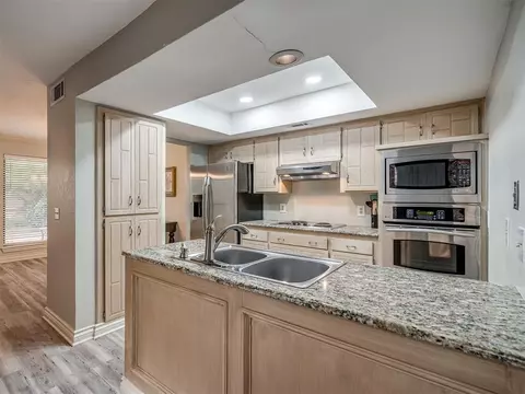 417 Sundance Ln, Edmond, OK 73034