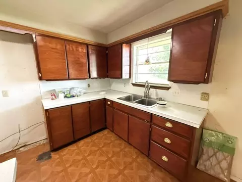 1345 E Brooks St, Norman, OK 73071 photo 8