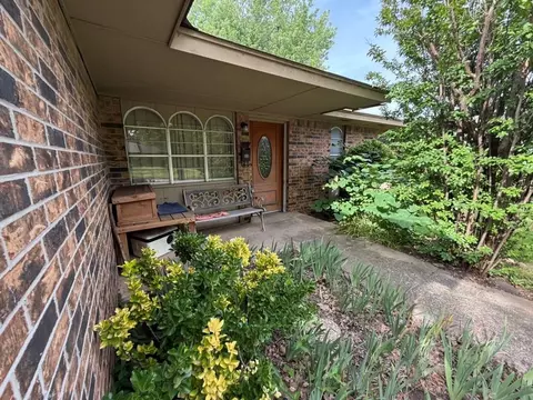 1345 E Brooks St, Norman, OK 73071 photo 2