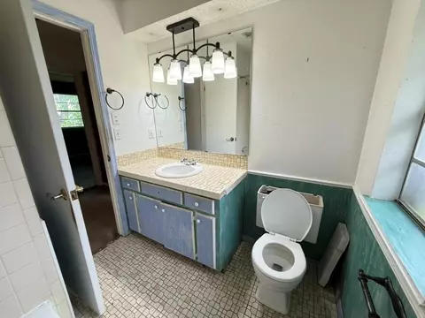 1345 E Brooks St, Norman, OK 73071 photo 21