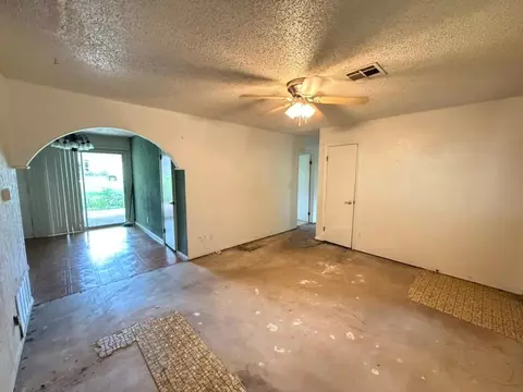 1345 E Brooks St, Norman, OK 73071 photo 5