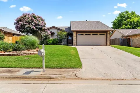 133 E Parkland Dr, Yukon, OK 73099