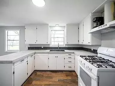 309 E Memorial St, Broken Bow, OK 74728 photo 8