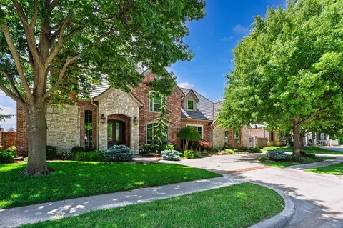 412 Flint Ridge Ct, Norman, OK 73072