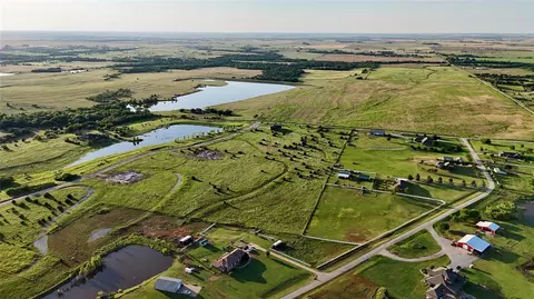 2 E 880 Rd, Cashion, OK 73016 photo 12