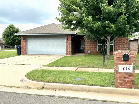1016 Westridge Dr, Yukon, OK 73099