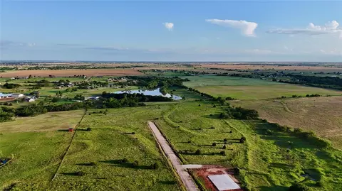 15 E 880 Rd, Cashion, OK 73016