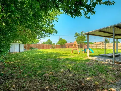 1147 Elmhurst St, Moore, OK 73160 photo 35