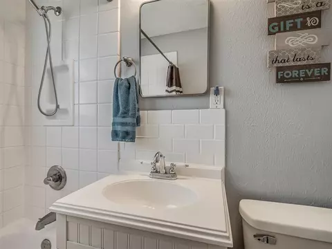 1147 Elmhurst St, Moore, OK 73160 photo 26