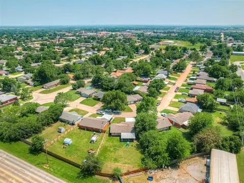 1147 Elmhurst St, Moore, OK 73160 photo 42