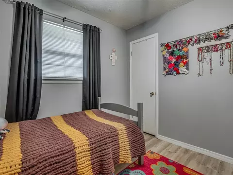 1147 Elmhurst St, Moore, OK 73160 photo 28
