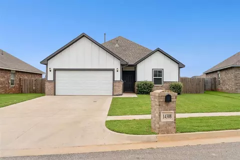 14308 Peach Tree Dr, Yukon, OK 73099