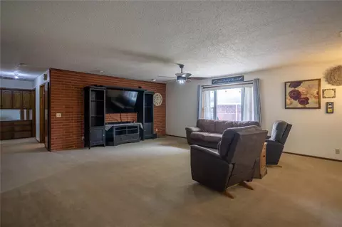 801 N Hunt St, Hydro, OK 73048 photo 5