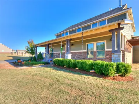 1641 Safari Dr, Guthrie, OK 73044
