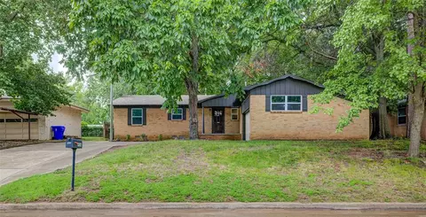 906 Hardin Dr, Norman, OK 73072