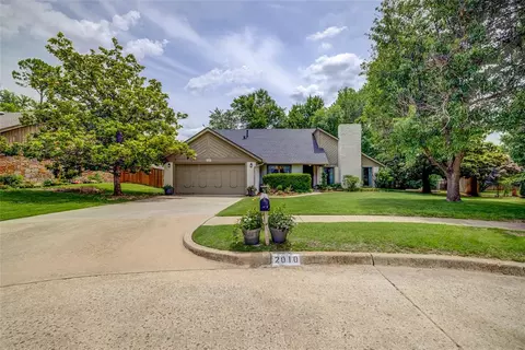 2010 Trailview Ct, Norman, OK 73072 photo 2