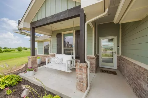 10800 NW 5th St, Yukon, OK 73099