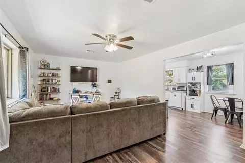 137 Echo St, Harrah, OK 73045 photo 6