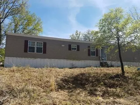 17500 E Cedar Ln, Norman, OK 73026