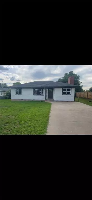 505 N Hitchcock St, Hobart, OK 73651