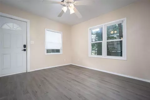 229 E Johnson St, Norman, OK 73069 photo 2