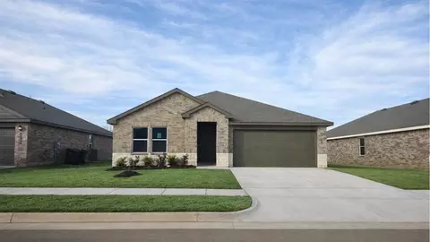 6113 Green Meadow Ln, Oklahoma City, OK 73132