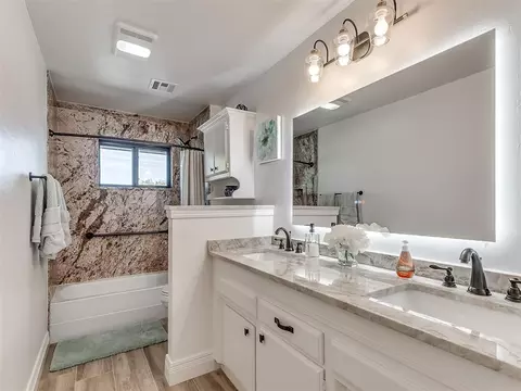 Bath - 3100 N Eagle Ln, Bethany, OK 73008 photo 5 of 7