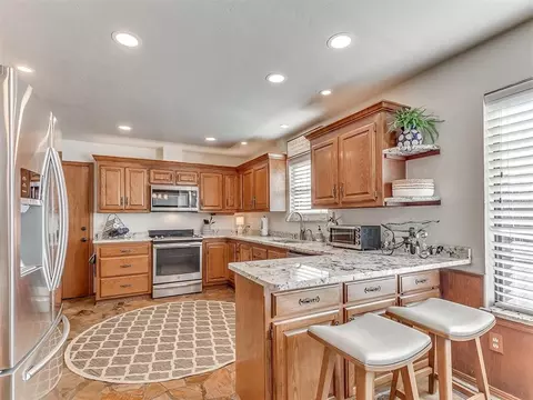 Kitchen - 3100 N Eagle Ln, Bethany, OK 73008 photo 3 of 7