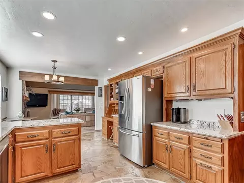 Kitchen - 3100 N Eagle Ln, Bethany, OK 73008 photo 6 of 7