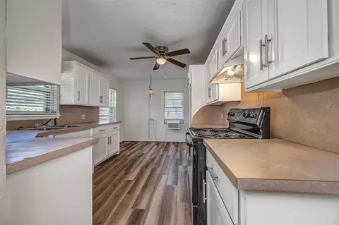 406 SW 4th St, Tuttle, OK 73089 photo 12