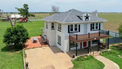 15274 Us Highway 283, Blair, OK 73526