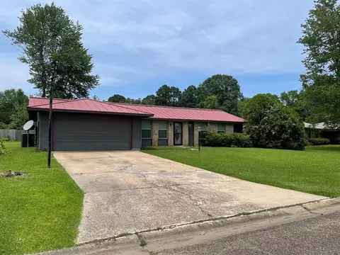 103 Thames Ct, Idabel, OK 74745