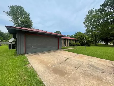 103 Thames Ct, Idabel, OK 74745 photo 3