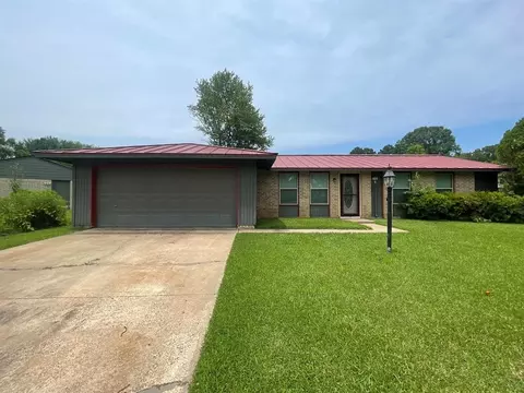103 Thames Ct, Idabel, OK 74745 photo 2