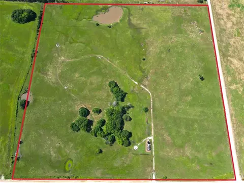 E 134 Road, Holdenville, OK 74848