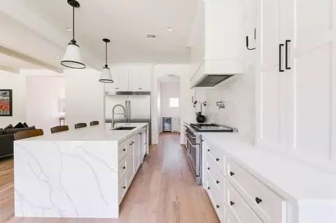 416 Old Creek Rd, Edmond, OK 73034
