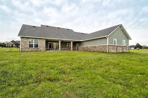 1801 Cedar Valley Mnr, Guthrie, OK 73044 photo 38