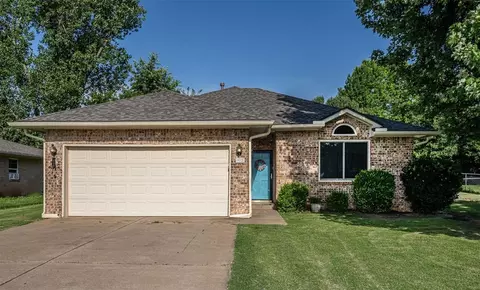 912 S Boynton Ave, El Reno, OK 73036