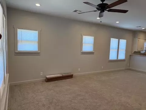 Living - Undisclosed, Altus, OK 73521 photo 1 of 3