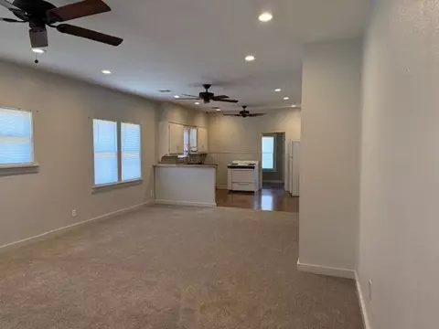 Living - Undisclosed, Altus, OK 73521 photo 2 of 3