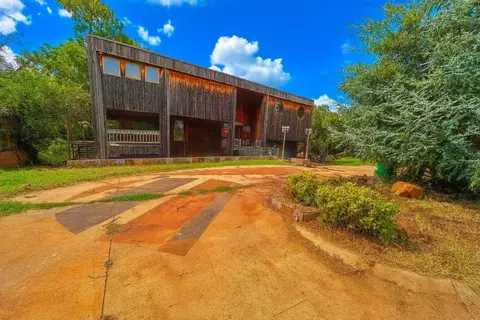 11413 Spring Creek Rd, Oklahoma City, OK 73162