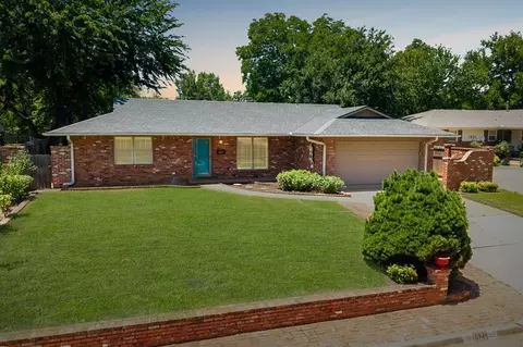 1825 Kings Rd, Edmond, OK 73013